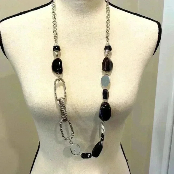 Necklace - Picture 1 of 5
